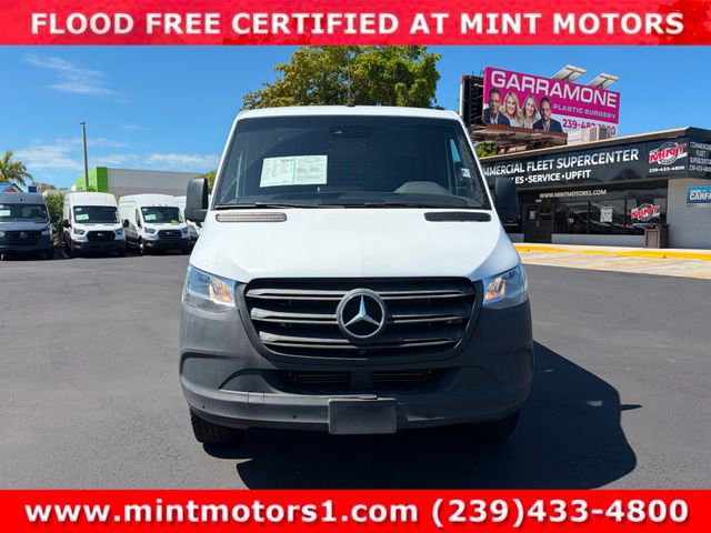 Used 2022 Mercedes-Benz Sprinter 1500 image 4