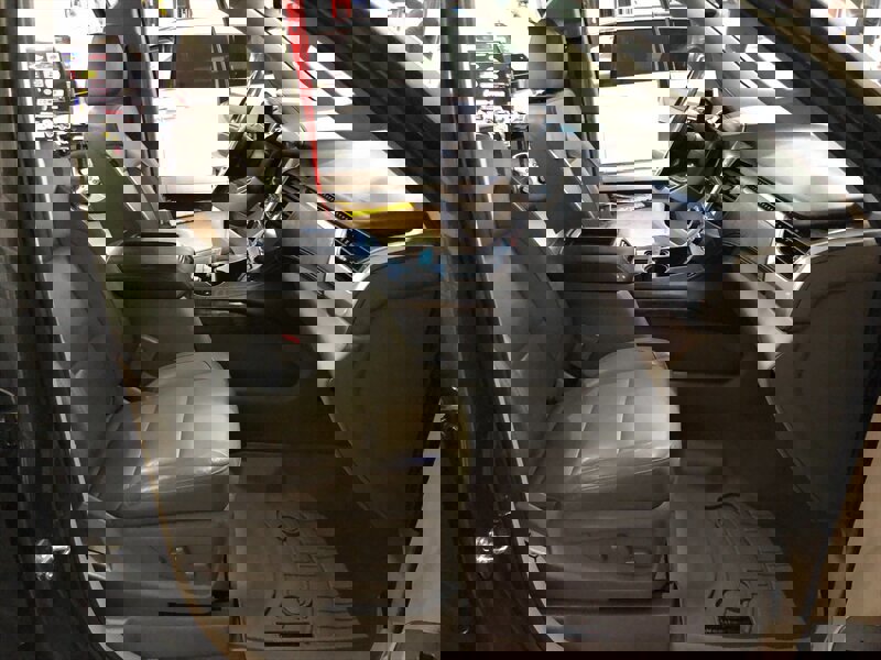 Used 2019 Chevrolet Suburban LT w/ LT Signature Package image 20