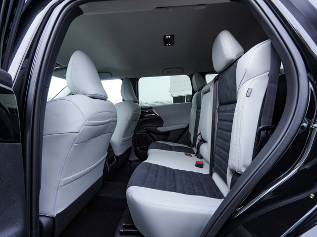 New 2026 Mitsubishi Outlander SE AWD/4WD image 35