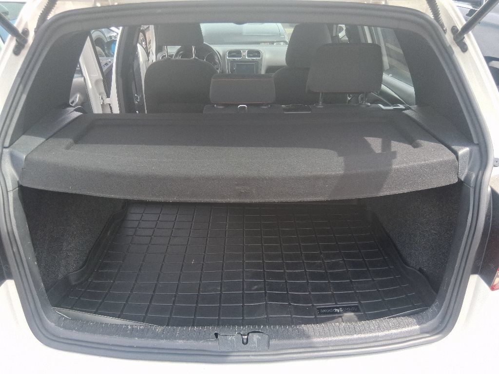 Used 2013 Volkswagen GTI 4-Door FWD image 17
