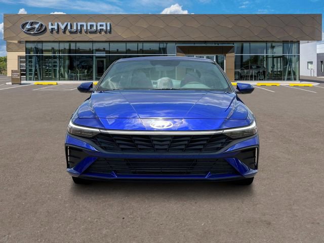 New 2025 Hyundai Elantra SE image 13