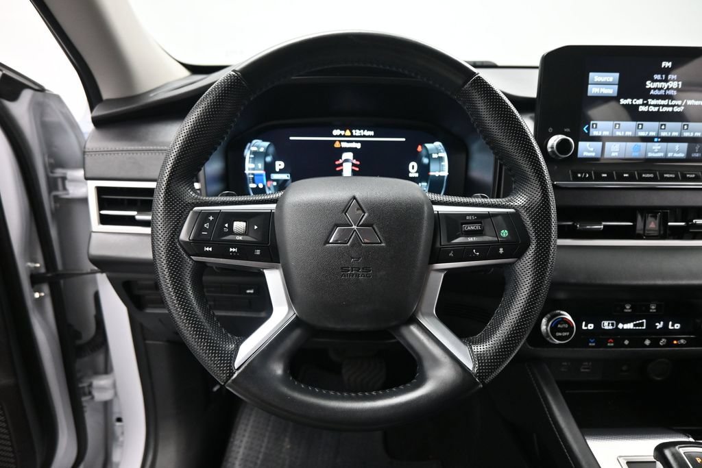 Used 2024 Mitsubishi Outlander SEL FWD image 12