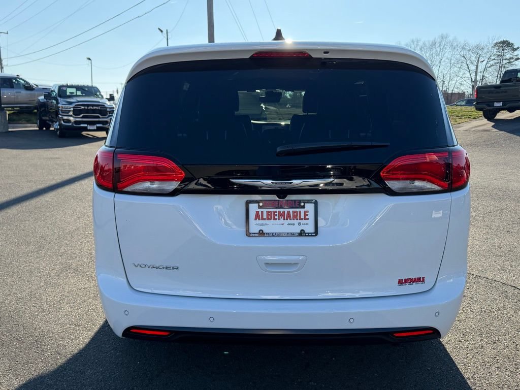New 2026 Chrysler Voyager LX FWD image 4