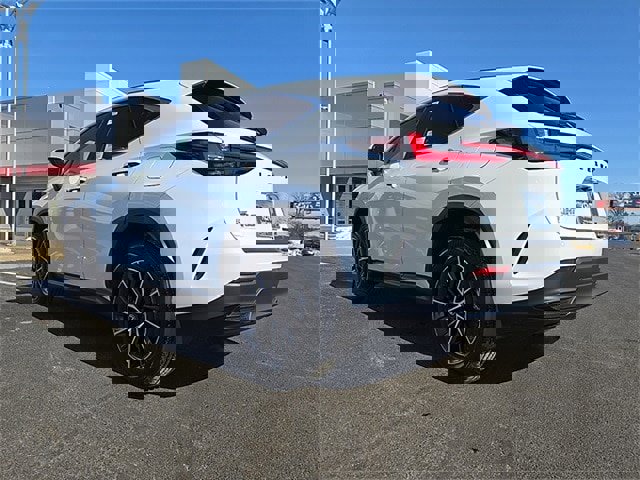 New 2026 Lexus NX 350h FWD image 5