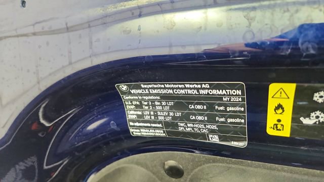 Used 2024 BMW X7 xDrive40i w/ Executive Package image 66