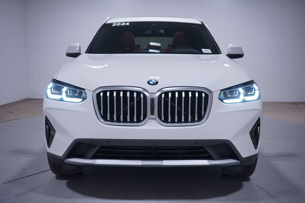 Used 2024 BMW X3 sDrive30i w/ Premium Package RWD image 4