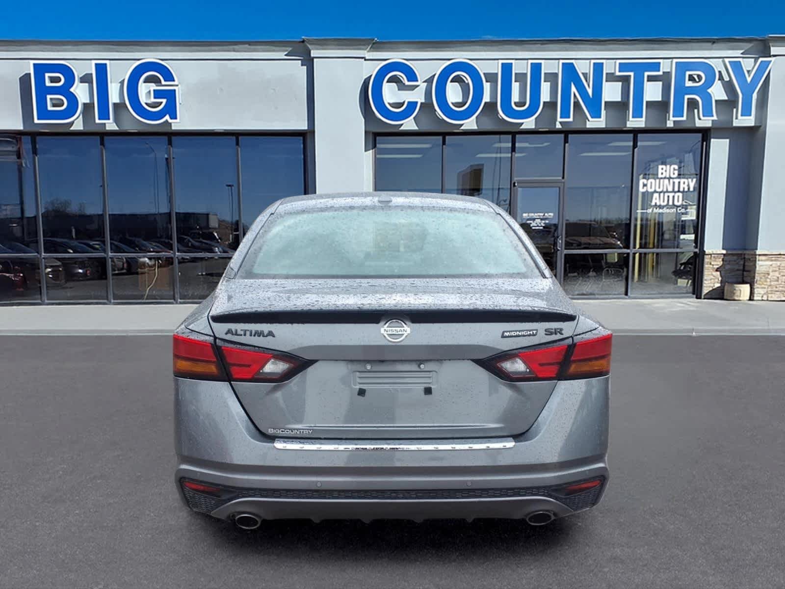 Used 2022 Nissan Altima 2.5 SR w/ Midnight Edition Package FWD image 6