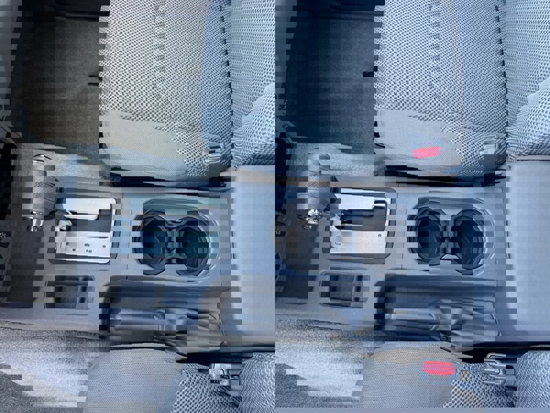 Used 2015 Nissan Frontier S image 19