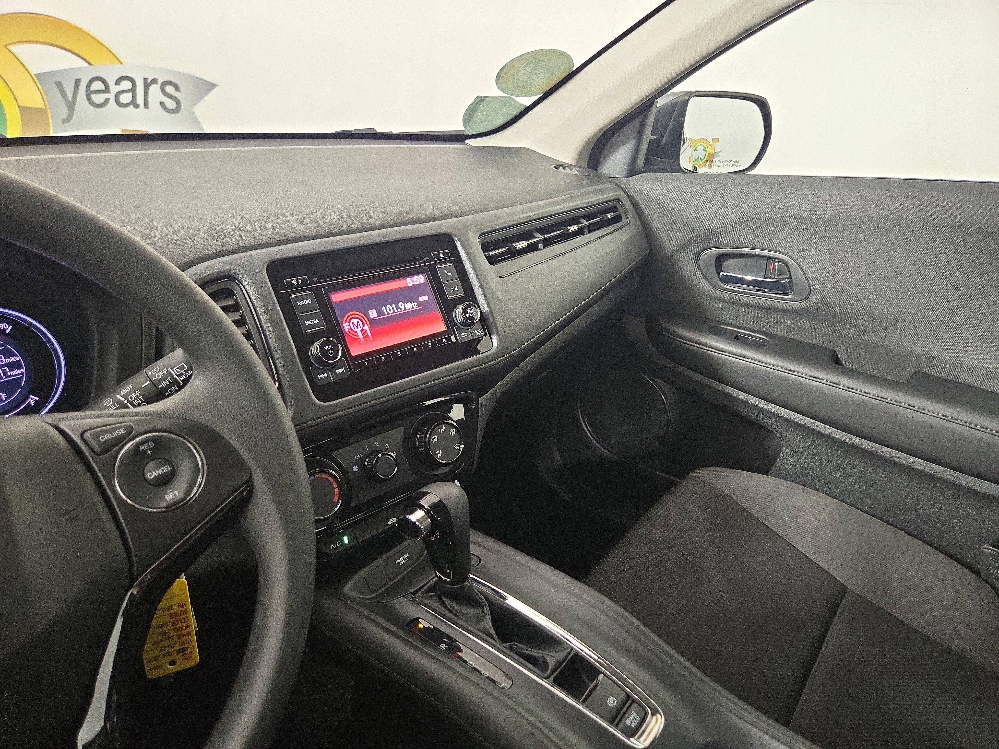 Used 2021 Honda HR-V LX image 23