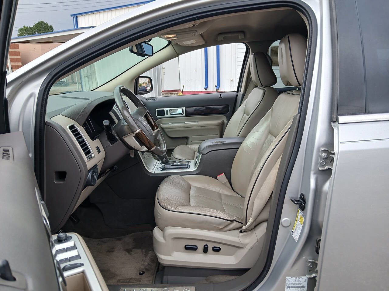 Used 2009 Lincoln MKX 2WD image 5