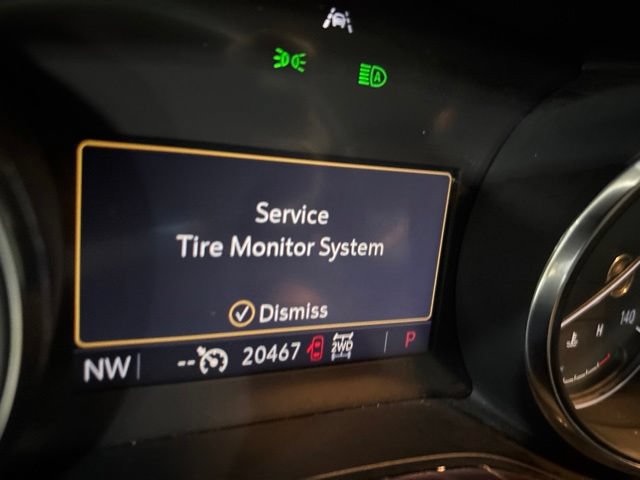 Used 2023 Buick Encore GX Select AWD/4WD image 36