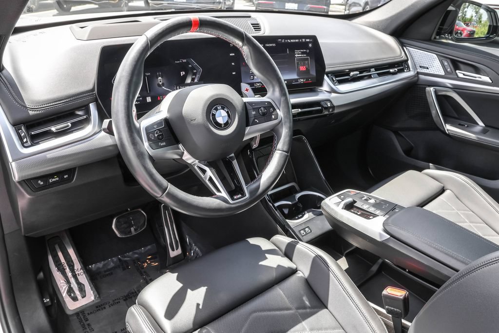 Used 2025 BMW X1 M35i AWD/4WD image 5