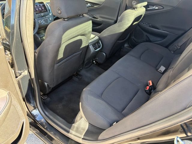 Used 2021 Chevrolet Malibu LT FWD image 26