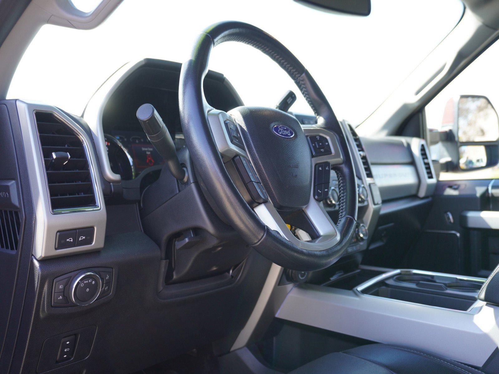 Used 2021 Ford F250 Lariat w/ Tremor Off-Road Package image 21