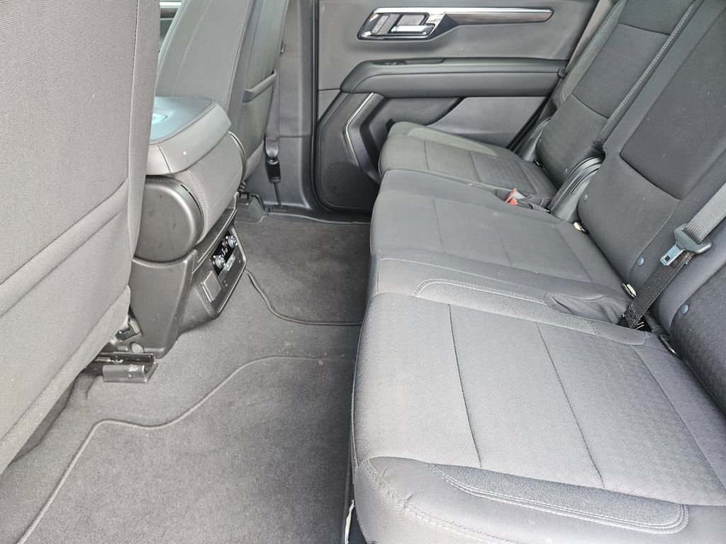 Used 2025 Chevrolet Tahoe LS RWD image 27