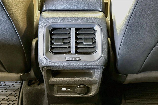 Used 2023 Volkswagen Tiguan SE FWD image 23