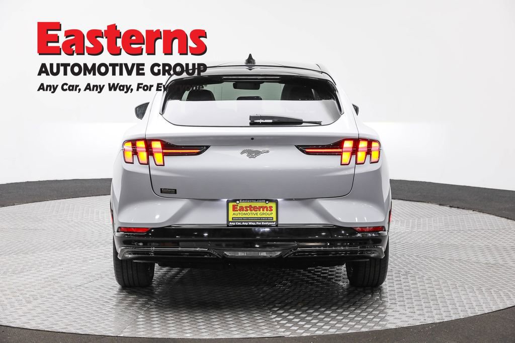 Used 2022 Ford Mustang Mach-E Premium image 6