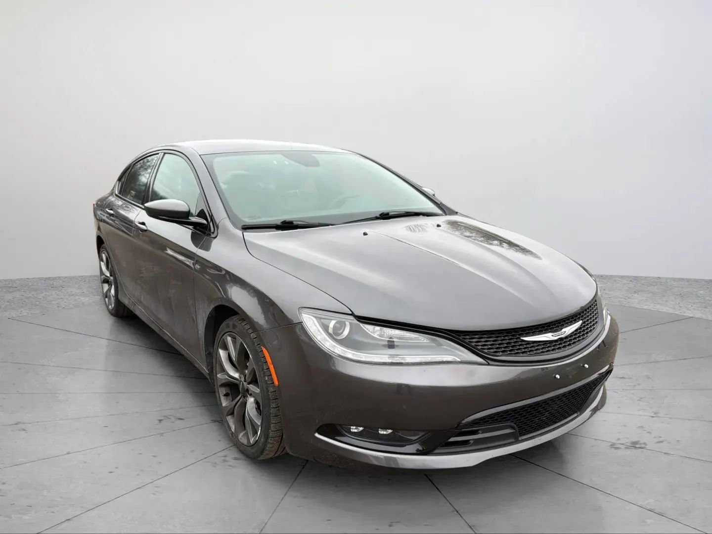 Used 2015 Chrysler 200 S w/ Navigation & Sound Group I image 11