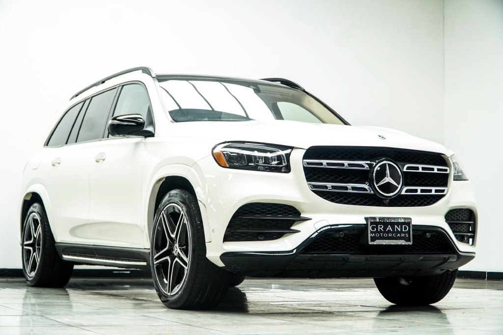 Used 2023 Mercedes-Benz GLS 450 4MATIC w/ AMG Line Exterior image 5
