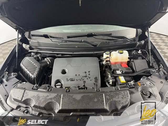 Used 2023 Chevrolet Traverse LT FWD image 4