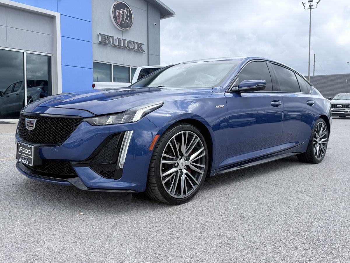 Used 2021 Cadillac CT5 V w/ Platinum Package RWD image 1
