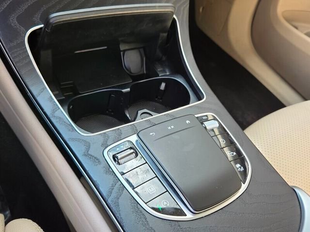 Used 2022 Mercedes-Benz GLC 300 image 26