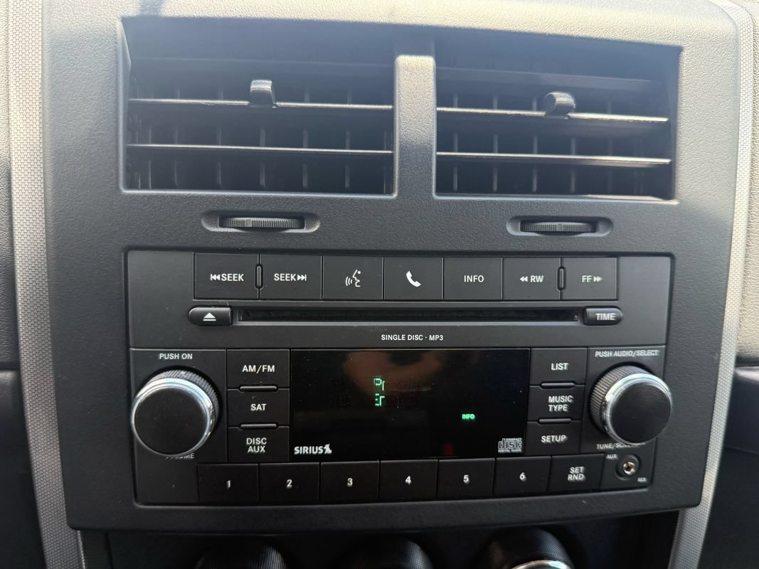 Used 2011 Jeep Liberty Sport w/ Popular Equipment Group AWD/4WD image 18