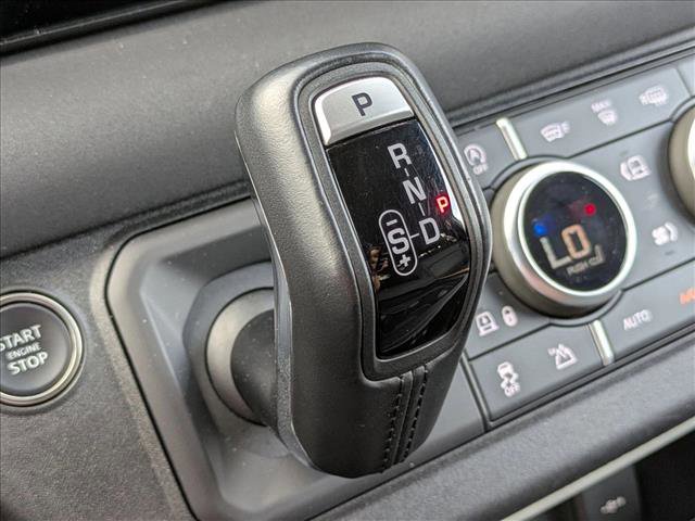 Used 2023 Land Rover Defender 110 X-Dynamic SE AWD/4WD image 12