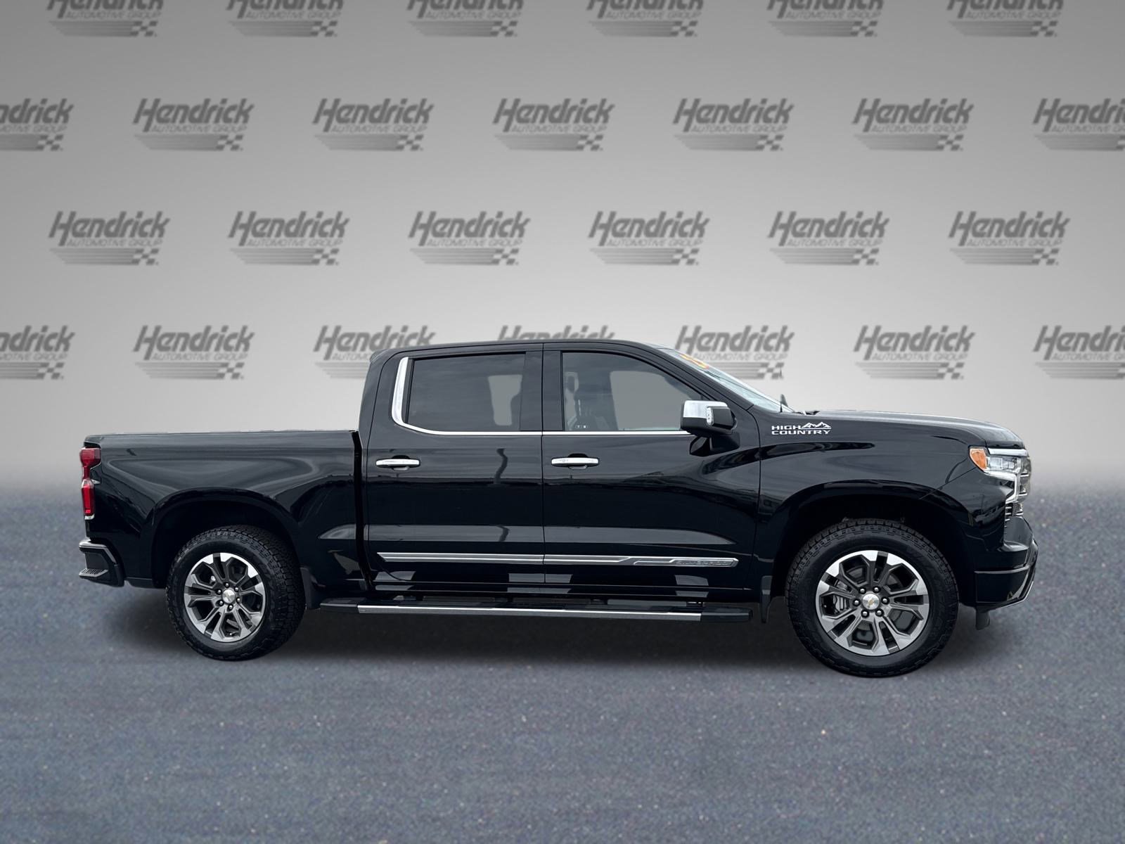 Certified 2025 Chevrolet Silverado 1500 High Country w/ Technology Package image 11