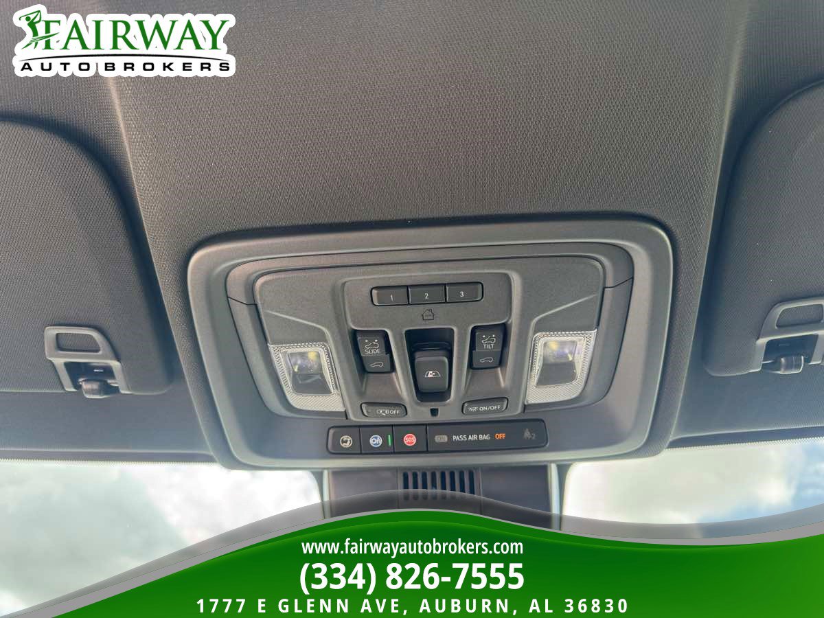 Used 2025 GMC Sierra 2500 AT4 w/ Technology Package image 24