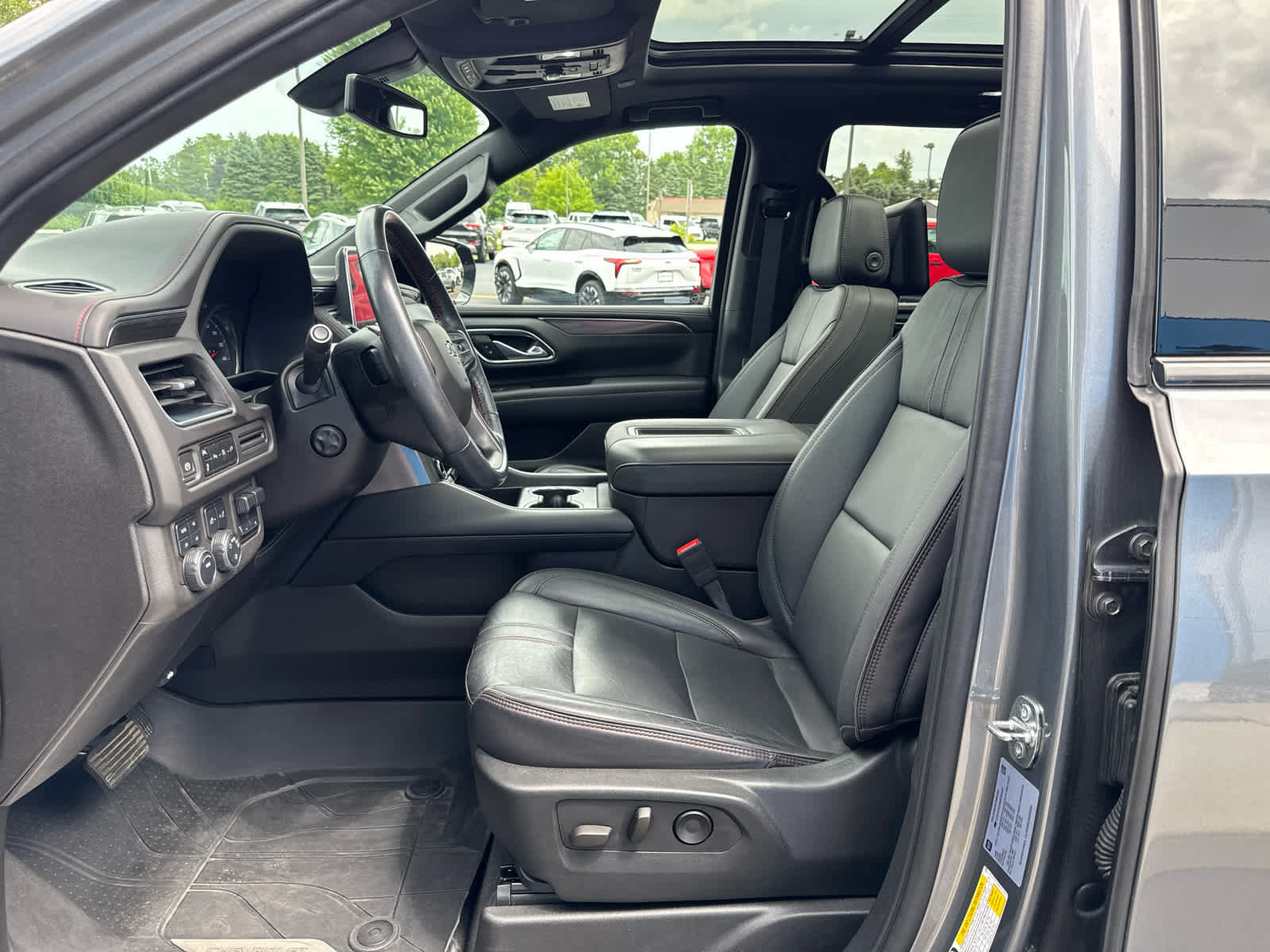 Certified 2021 Chevrolet Tahoe RST w/ Luxury Package AWD/4WD image 24