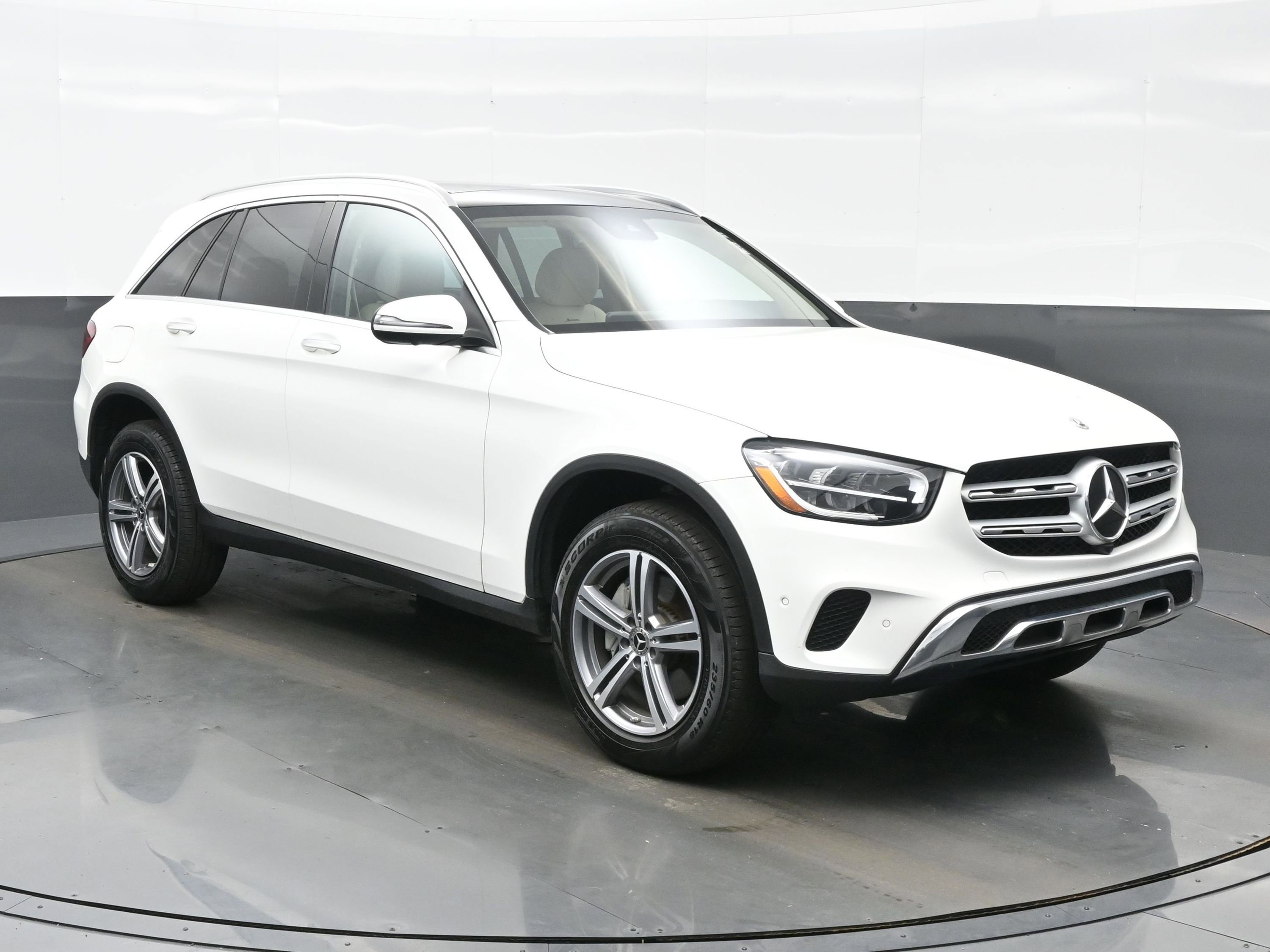 Used 2022 Mercedes-Benz GLC 300 4MATIC image 8
