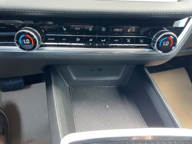 New 2026 Chevrolet Equinox LT w/ Convenience Package II image 8