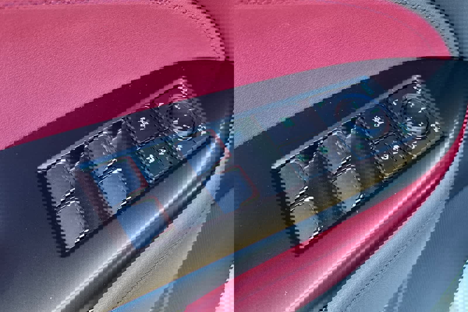 Used 2023 Lexus NX 350h Premium image 13