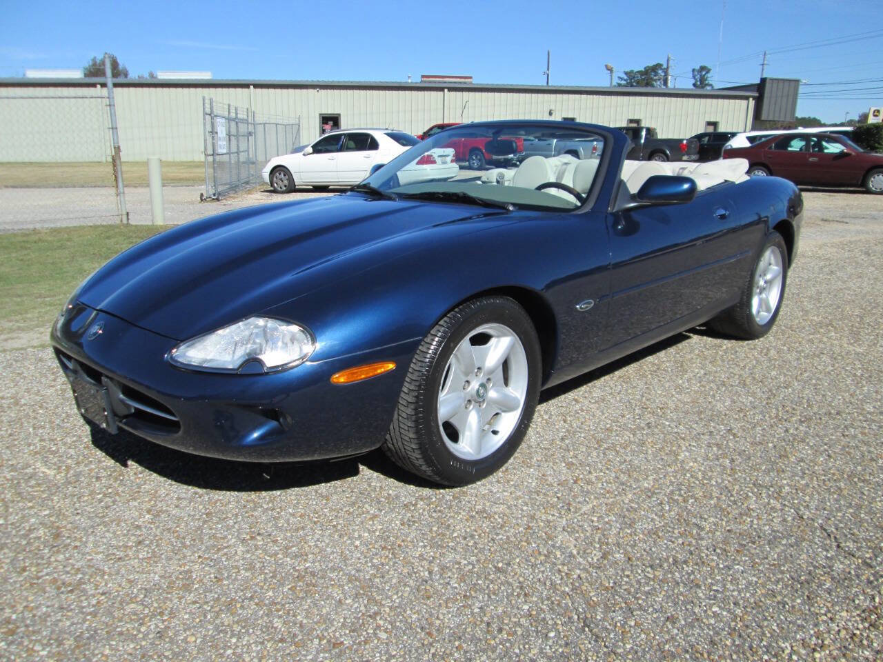Used 1998 Jaguar XK8 XK8 2dr Convertible image 33
