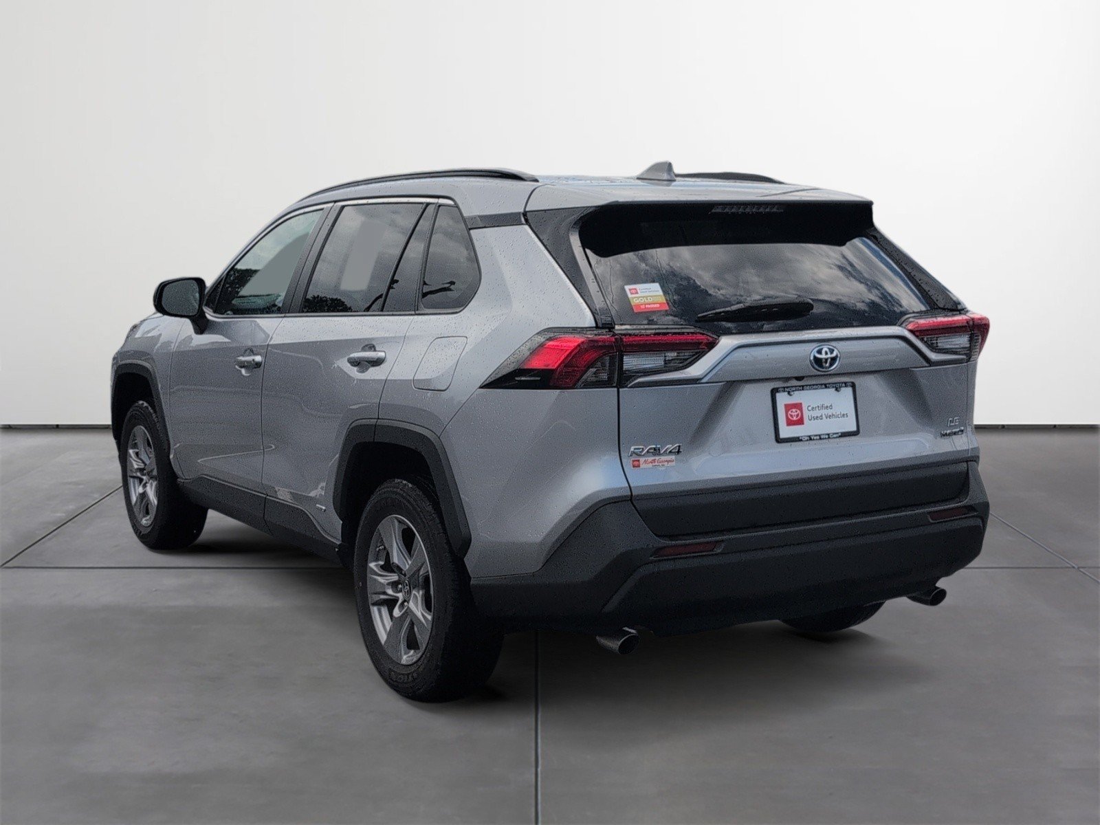 Certified 2024 Toyota RAV4 LE AWD/4WD image 4
