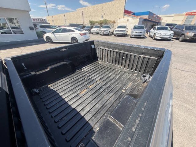 Used 2021 Toyota Tacoma SR5 RWD image 19