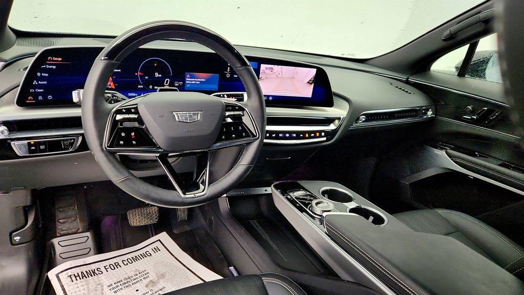 Used 2024 Cadillac Lyriq Luxury w/ LPO, Floor Liner Package image 12