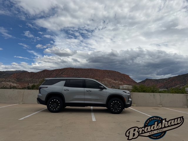New 2027 Chevrolet Traverse Z71 AWD/4WD image 3