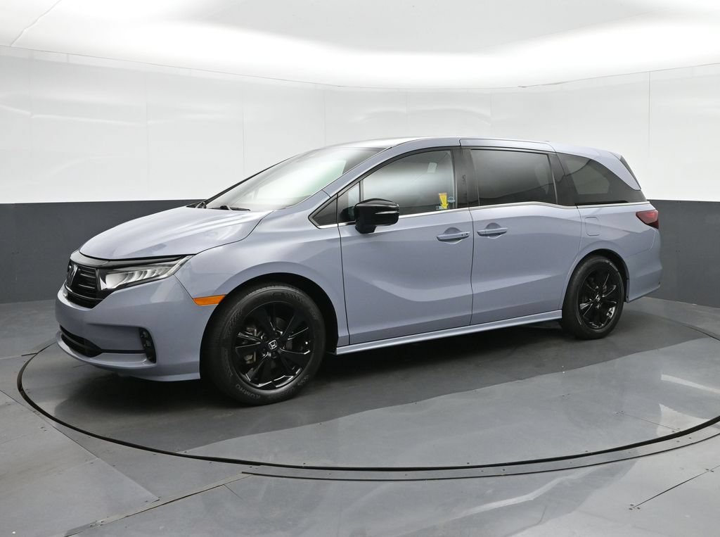 Used 2024 Honda Odyssey Sport image 3
