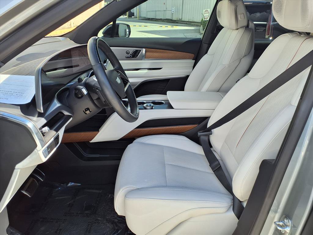 Certified 2026 Cadillac Vistiq Sport AWD/4WD image 19
