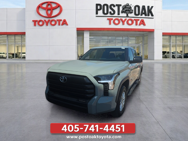Used 2025 Toyota Tundra SR5 w/ SR5 Premium Package AWD/4WD image 12