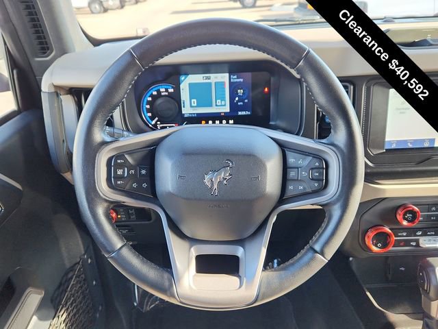 Used 2023 Ford Bronco Wildtrak image 30