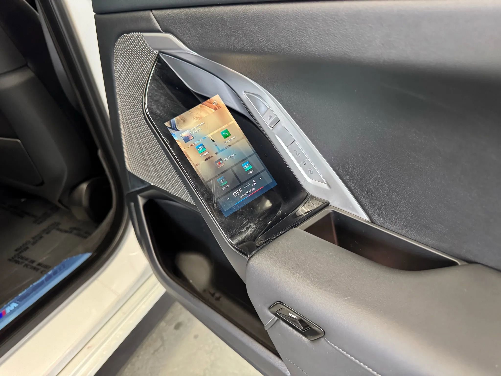 Used 2024 BMW 740i image 36