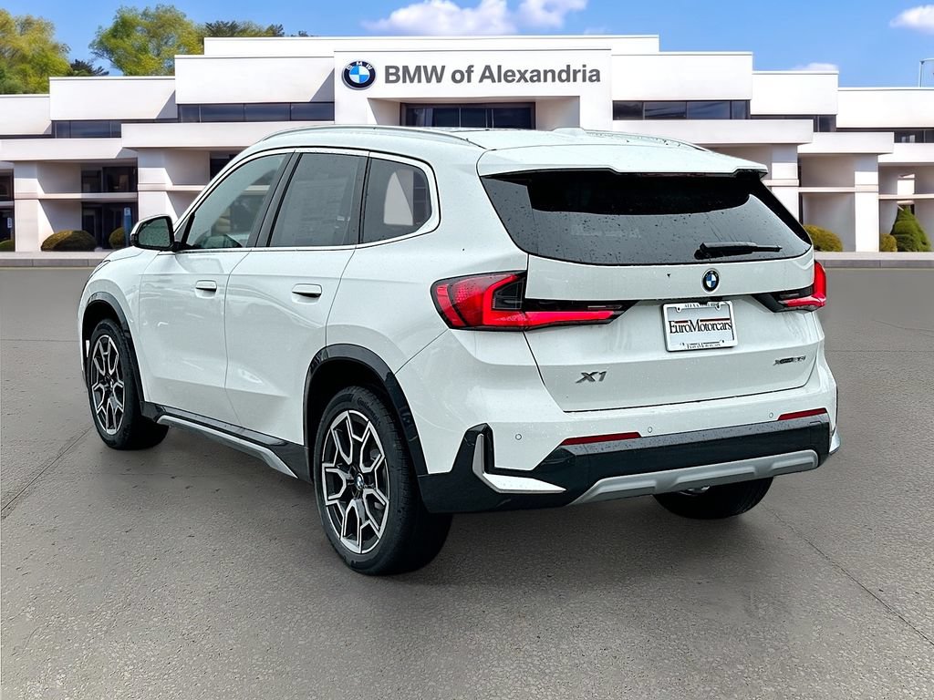 Used 2026 BMW X1 xDrive28i w/ Convenience Package AWD/4WD image 5