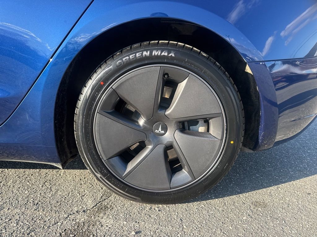 Used 2023 Tesla Model 3 Standard Range image 33