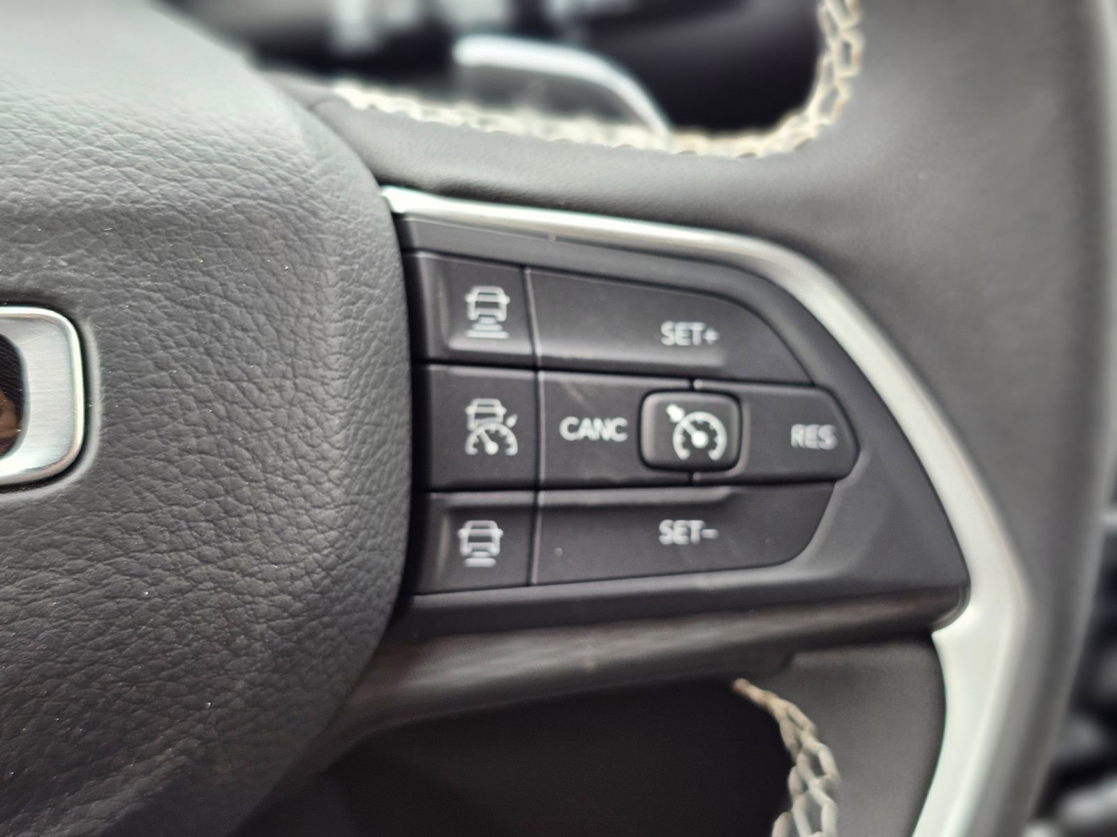 New 2026 Jeep Grand Cherokee Laredo RWD image 16