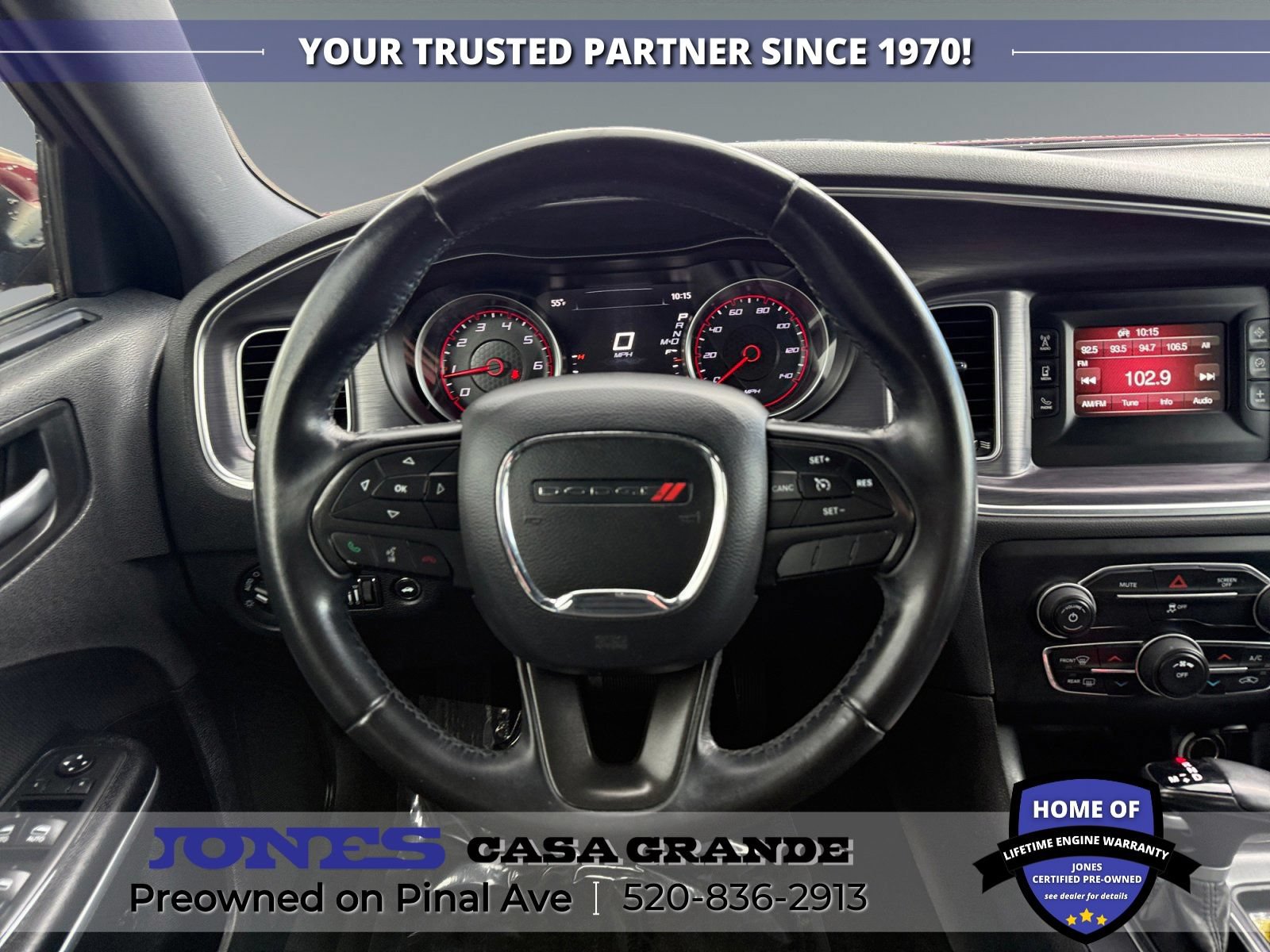 Used 2017 Dodge Charger SE RWD image 12