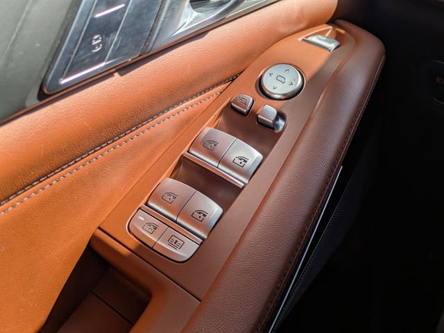 Used 2021 BMW X7 M50i image 26