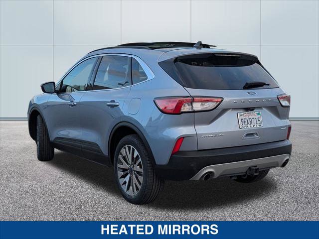 Certified 2022 Ford Escape Titanium w/ Class II Trailer Tow Package image 3